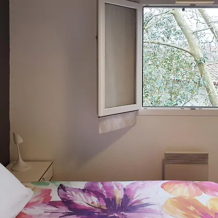Saskoenea Apartment *